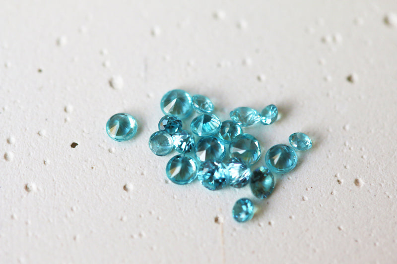 Blue zircon gemstones