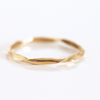 RIBBON RING