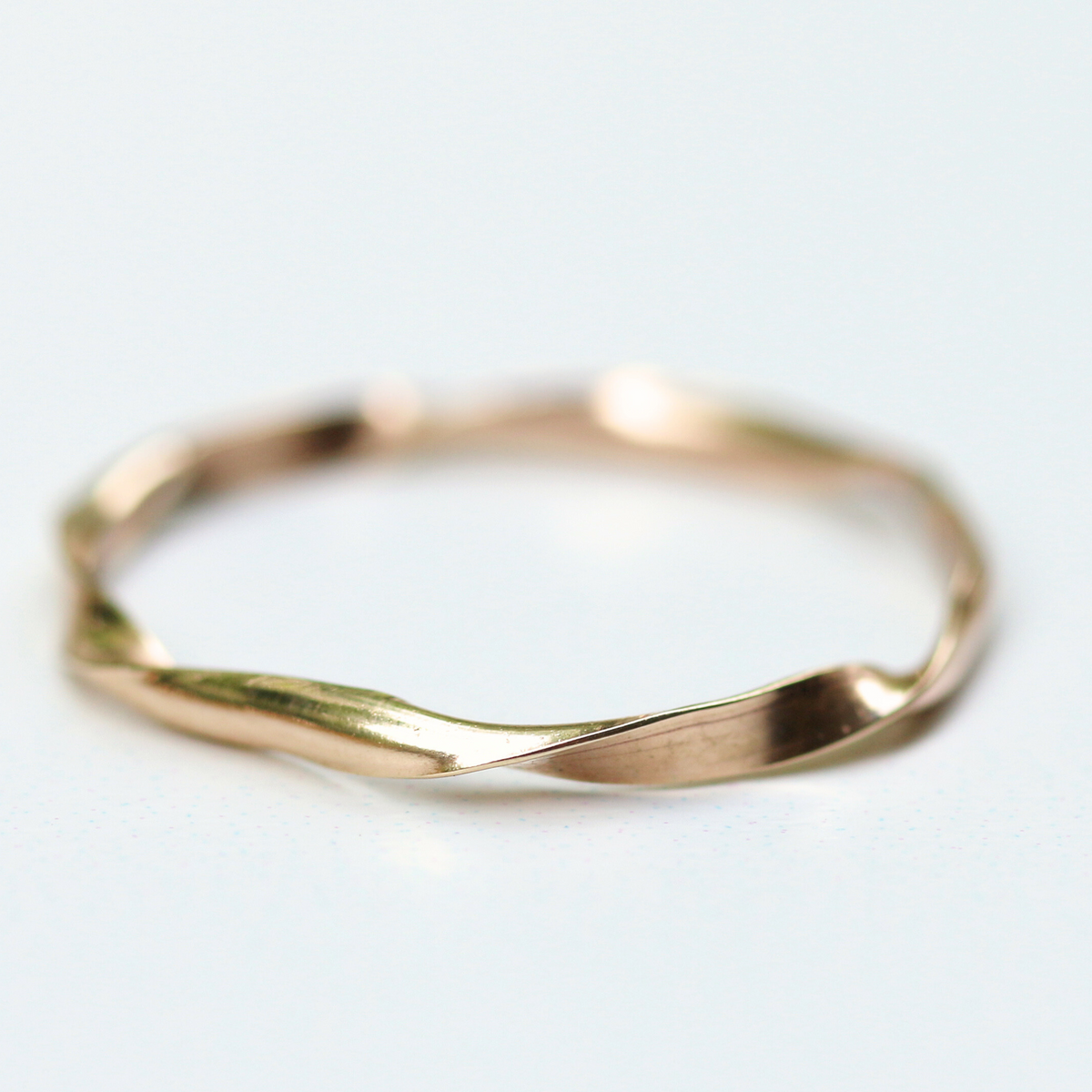 RIBBON RING