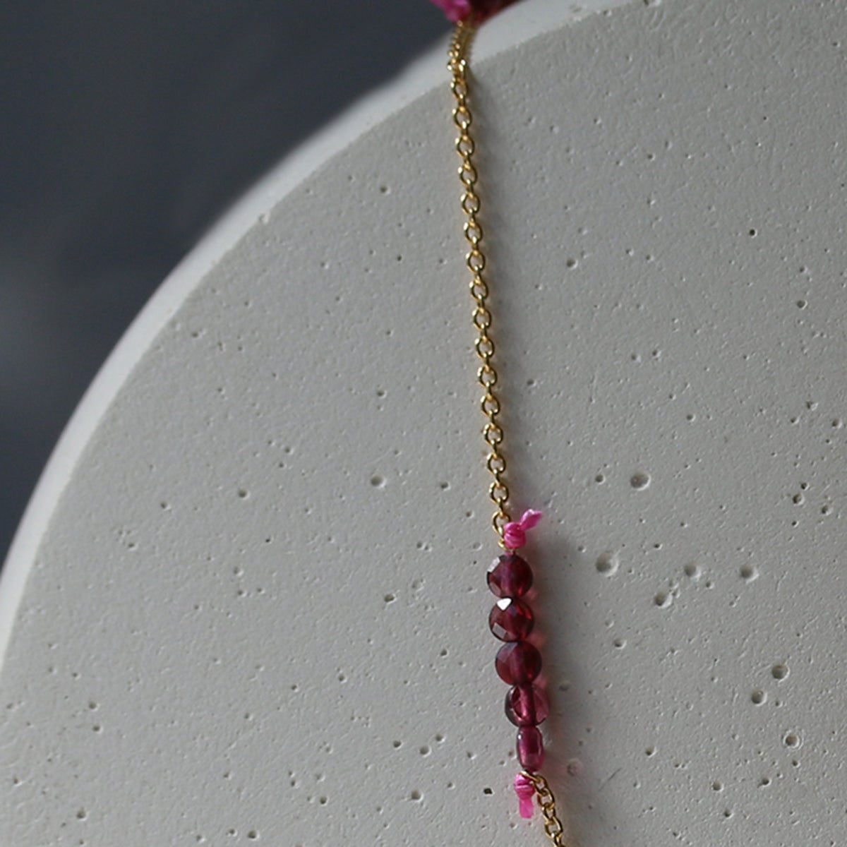 MULLED WINE BONBON GEMSTONE NECKLACE