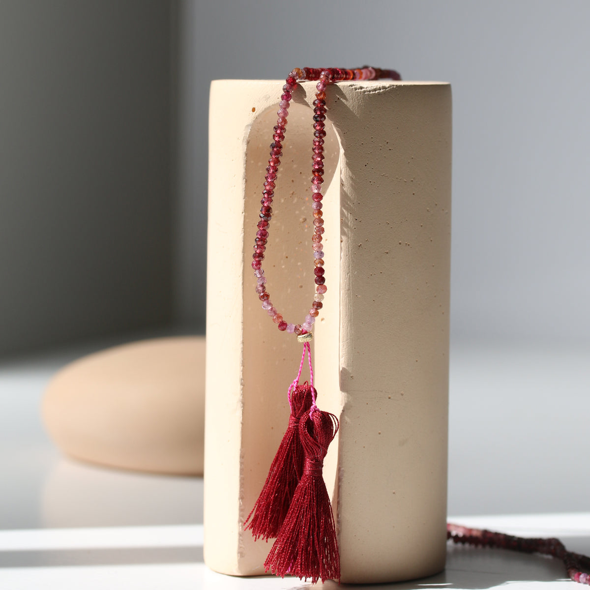 MULLED WINE GEMSTONE TASSEL NECKLACE