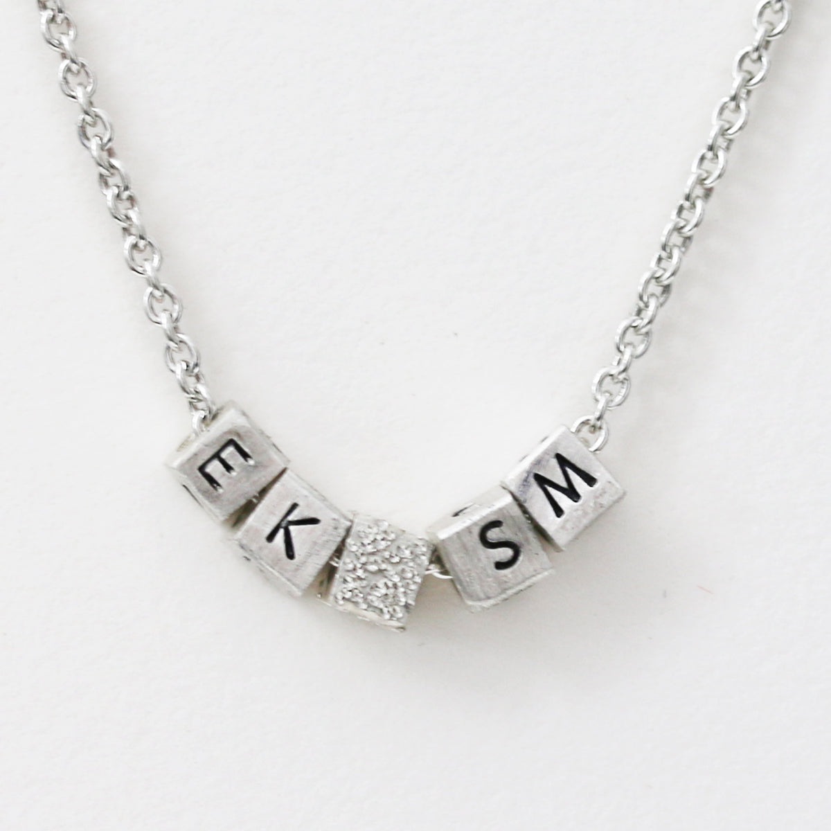 ELEMENT NECKLACE