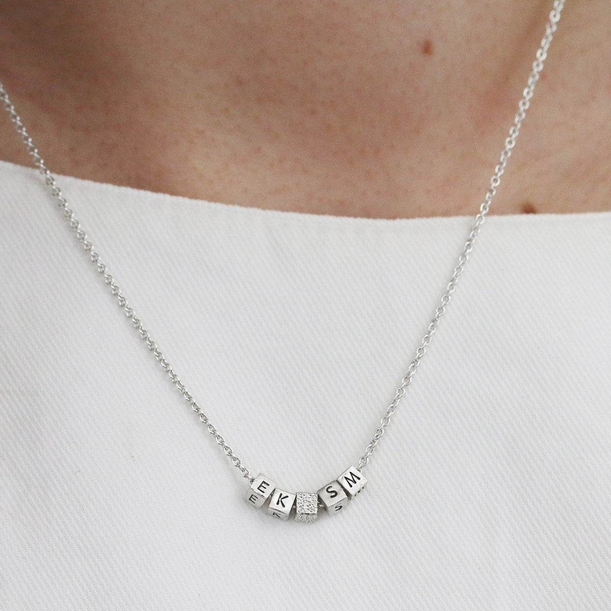 ELEMENT NECKLACE