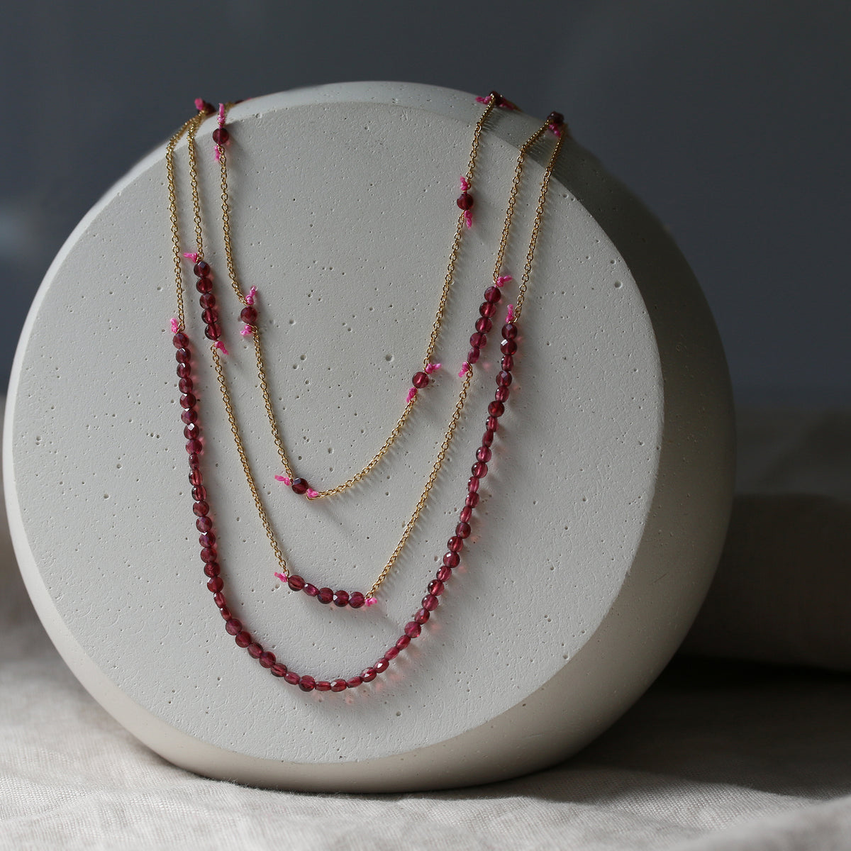 MULLED WINE BONBON GEMSTONE NECKLACE