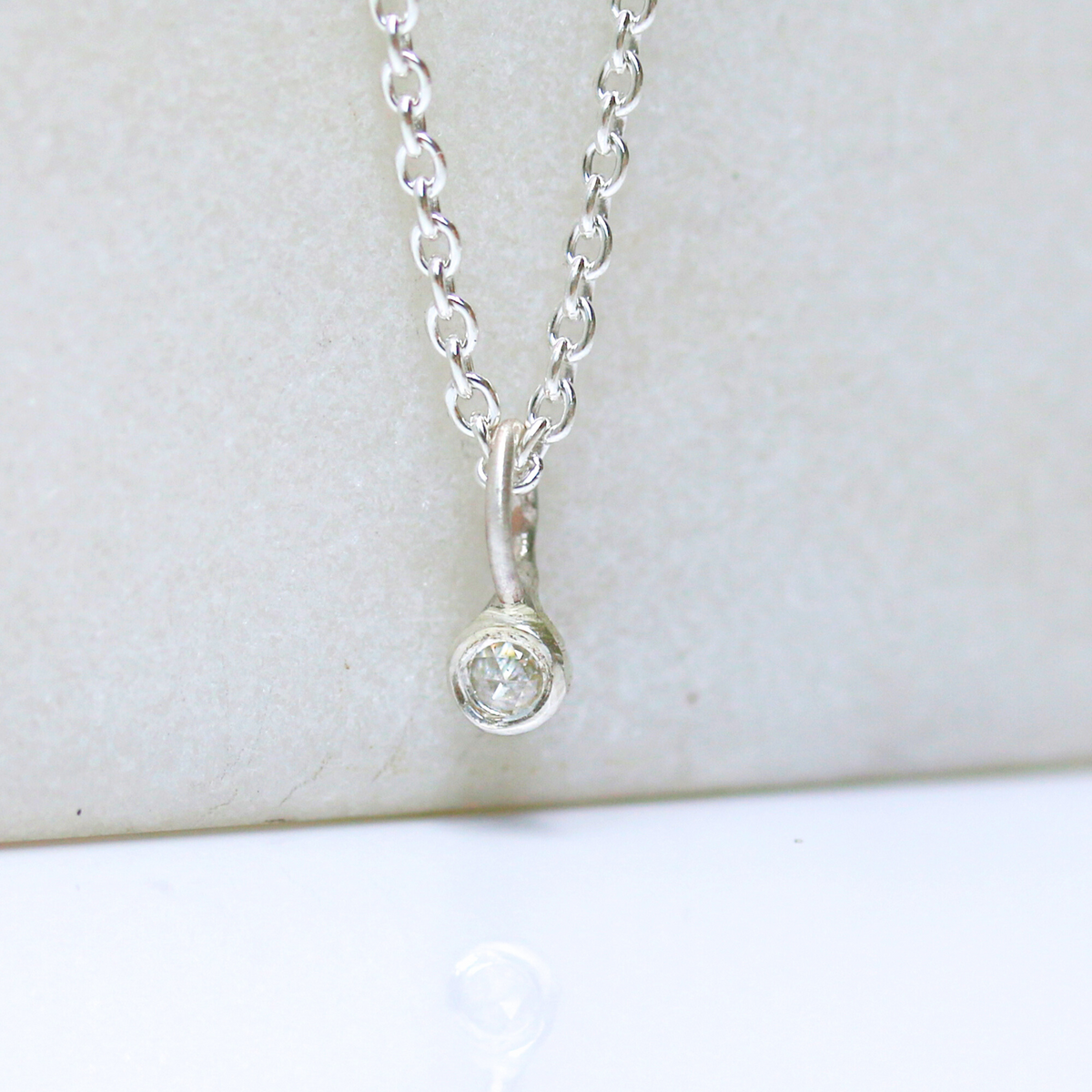 DIAMOND ROSE-CUT NECKLACE