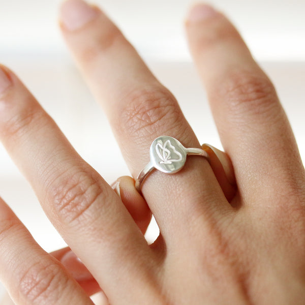 BUTTERFLY SIGNET RING